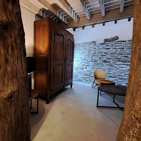 Les 3 Pierres Уффализ